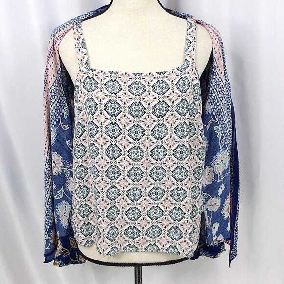 Fig and Flower Top Womens Size Medium Faux Twinset Tank Cardigan Kimono Flowy - Picture 5 of 7